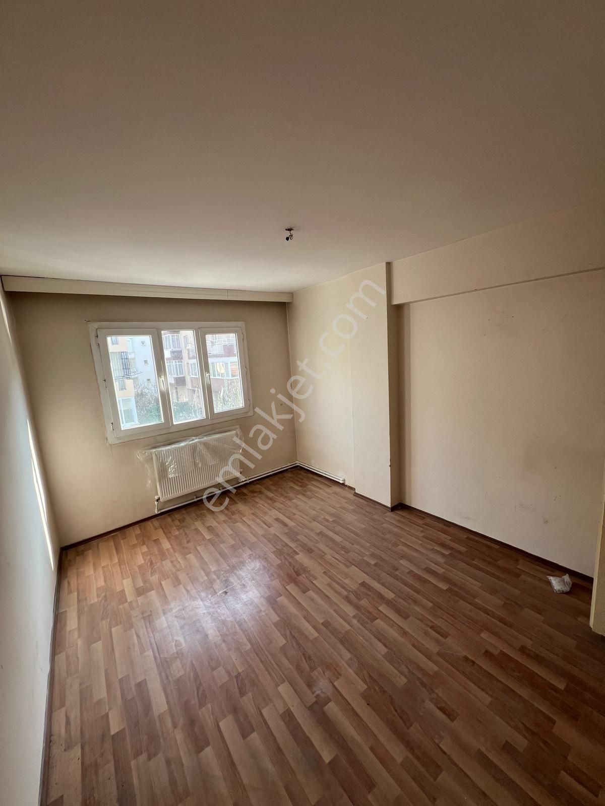 Sahibinden Karşıyaka Merkezde İçi Sıfır Doğalgazlı Otoparklı - Görsel 21