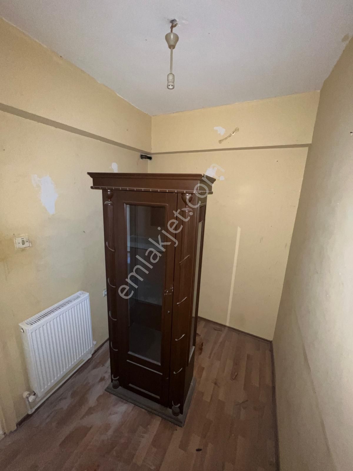 Sahibinden Karşıyaka Merkezde İçi Sıfır Doğalgazlı Otoparklı - Görsel 20