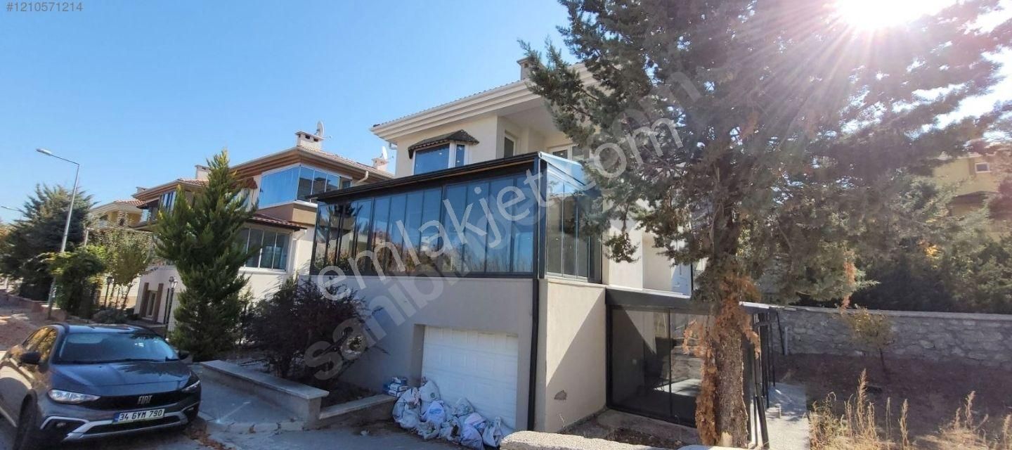 Etimesgut Orhun Satılık Villa Yaşamkent Yakınında Tam Müstakil Satılik Villa