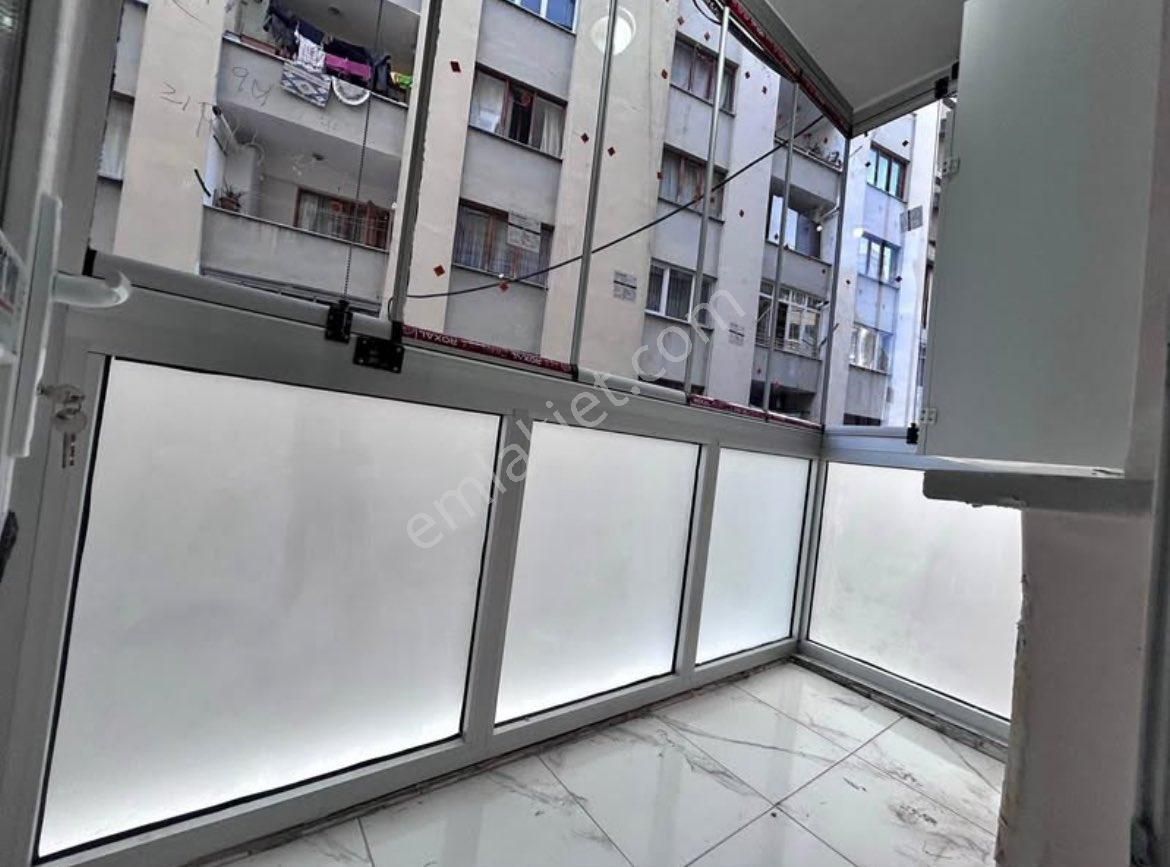 İlkadım Liman Satılık Daire Furkan Emlak'tan Liman Mah.3+1 120m2 1.kat Çift Cam Balkonlu Ters Düblex Daire