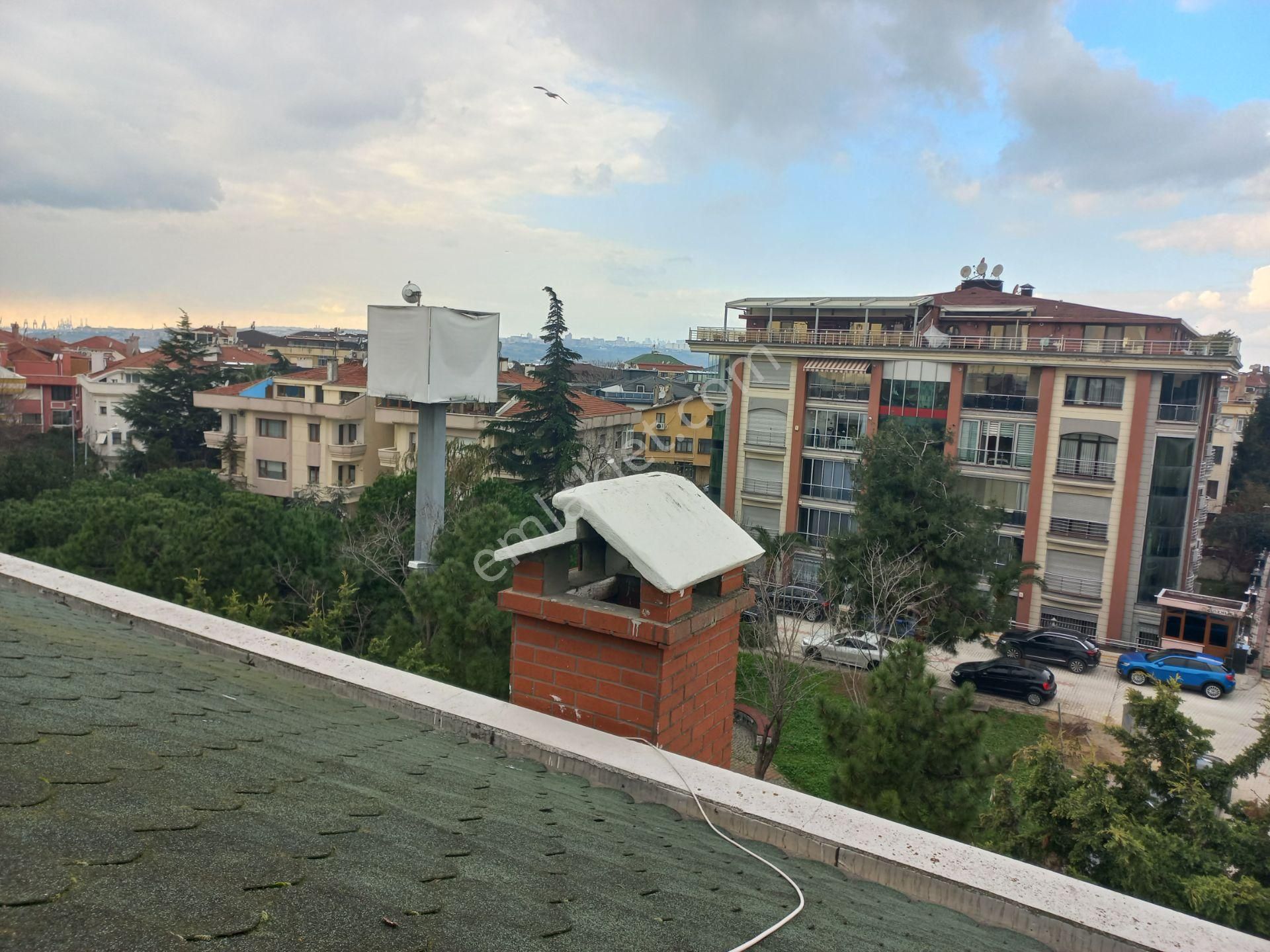 Erkutun'dan, Florya Basınköy'de Üç Cepheli, Çok Geniş Manzaralı Çift Teraslı Satılık Çatı Dubleksi - Görsel 32