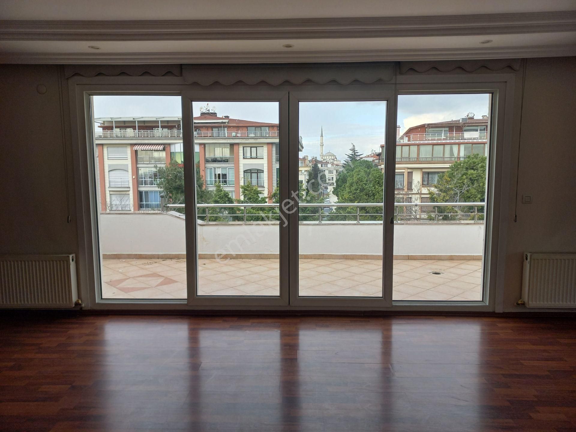 Erkutun'dan, Florya Basınköy'de Üç Cepheli, Çok Geniş Manzaralı Çift Teraslı Satılık Çatı Dubleksi - Görsel 5