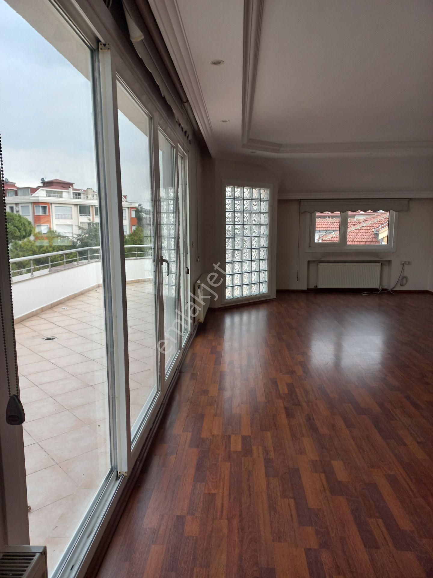 Erkutun'dan, Florya Basınköy'de Üç Cepheli, Çok Geniş Manzaralı Çift Teraslı Satılık Çatı Dubleksi - Görsel 7