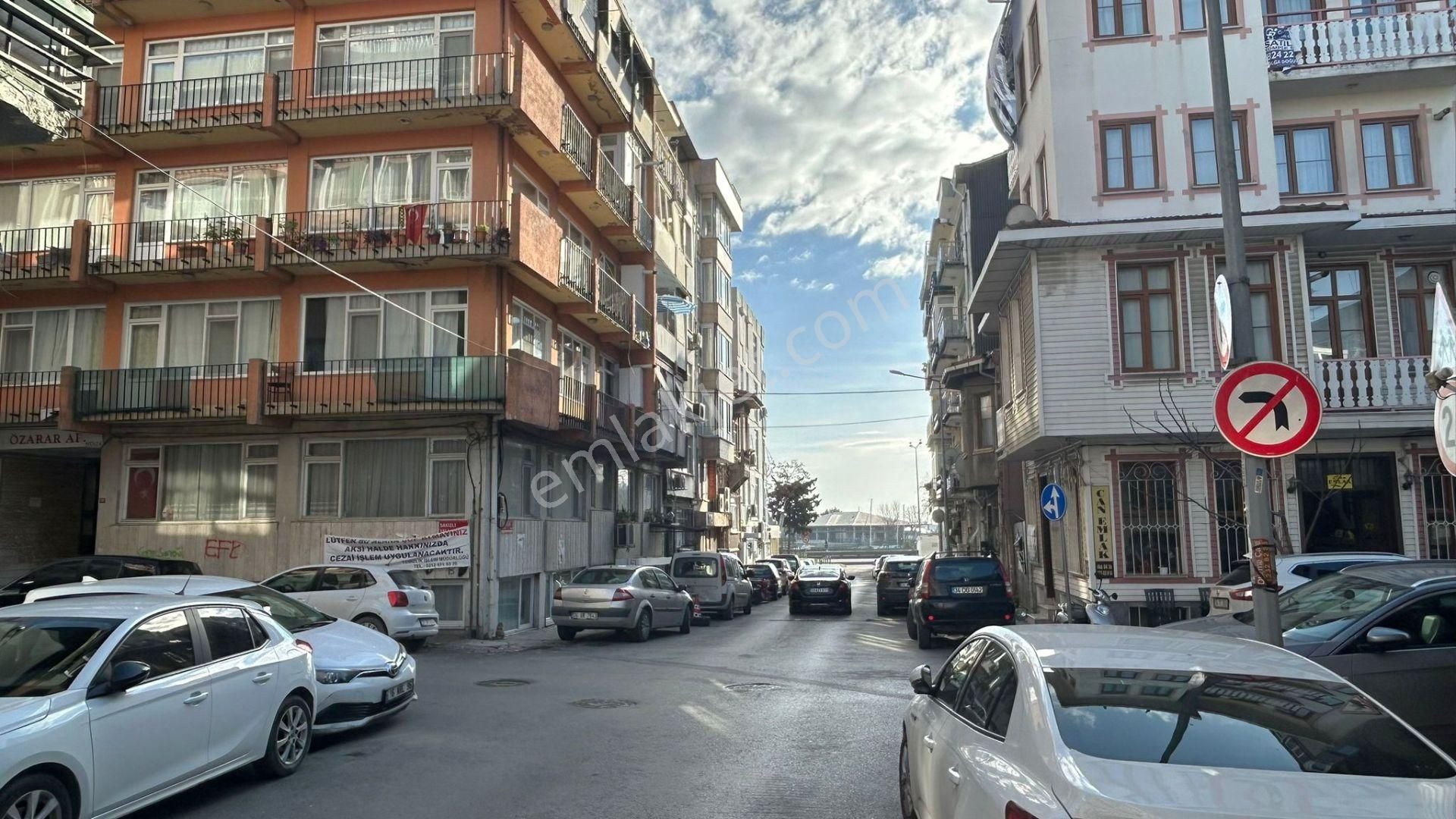 Bakırköy Cevizlik Satılık Daire Bakırköy Cevizlik Mahallesi Kısmi Deniz Manzaralı Satılık Daire