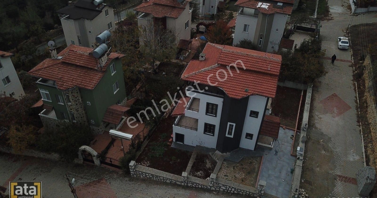 Yenişehir Kocahamzalı Satılık Villa Mersin Yenişehir Kocahamzalıda 4+1 330 M2 Sıfır Tırıblex Villa