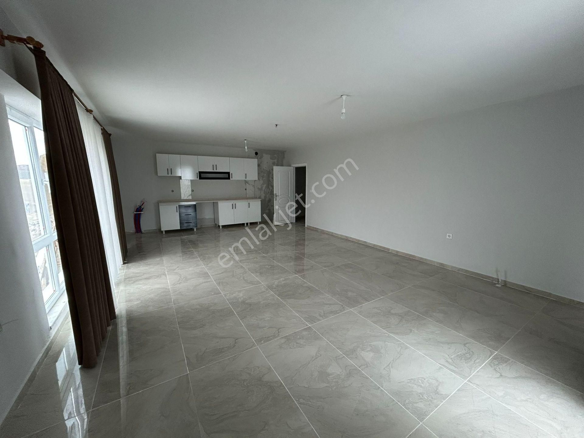 Polatlı İstiklal Satılık Daire Çağdaş Gayrimenkul'dan Satılık 1+1 Daire Satılık Daire | 65 M² | 1 + 1