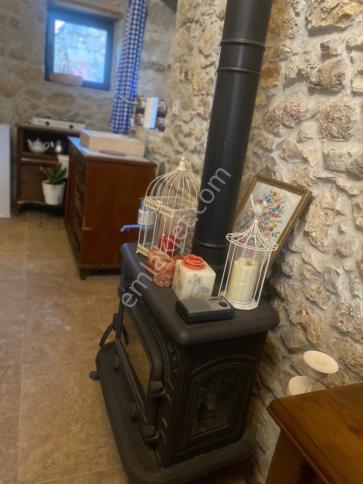 Rose Emlak'tan Satılık Taş Köy Evi - Görsel 11