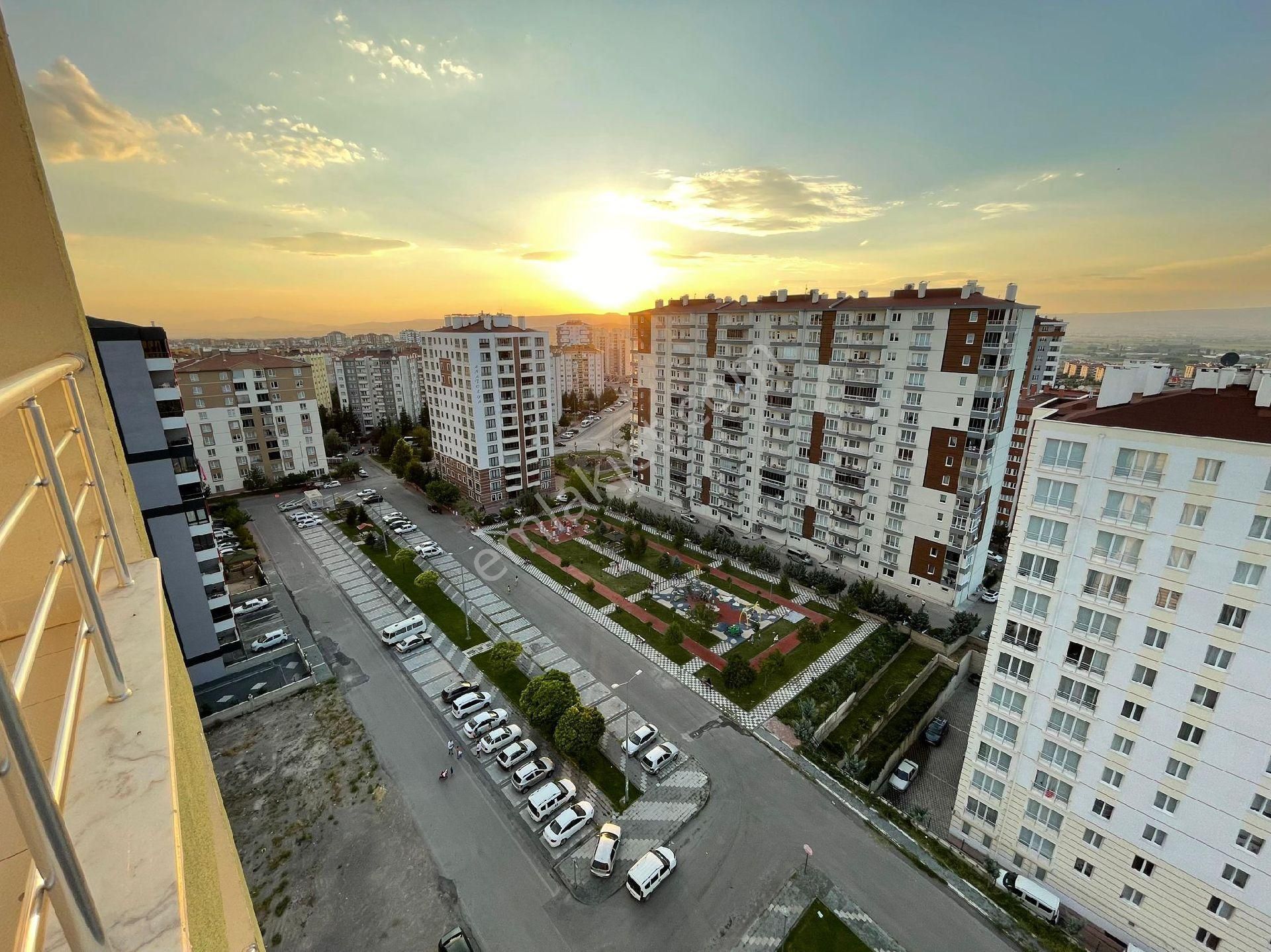 Melikgazi İldem Cumhuriyet Satılık Daire İldem 5'te Ödül Stil'de Meskenli Lüks Satılık Daire