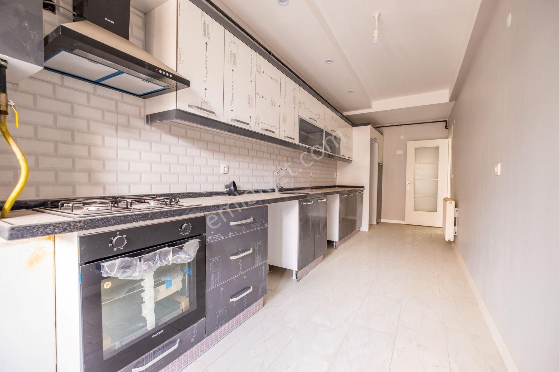 Avcılar D.köşkler'de Deniz Manzaralı 6+2 300m2 Lüx Dublex - Görsel 12