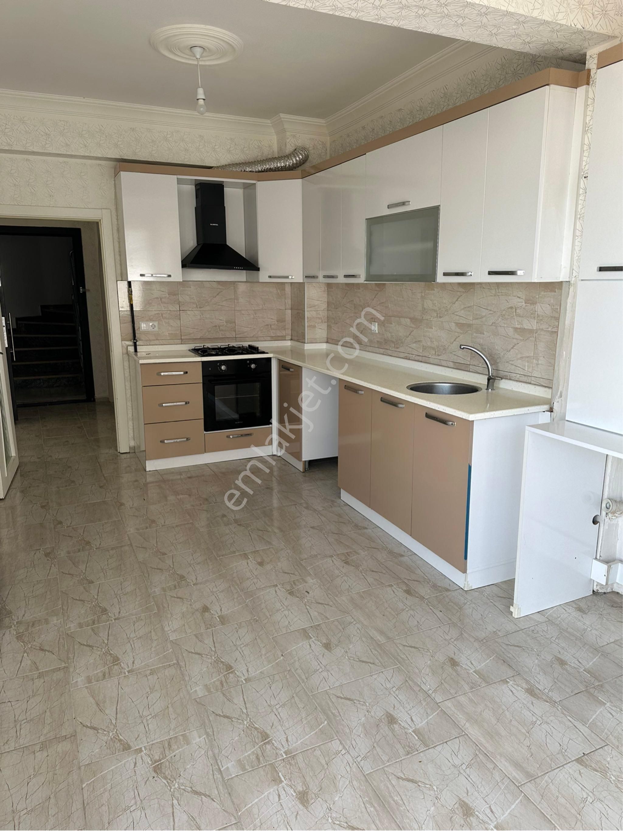 Salih Emlaktan Parsanda Kelebeklerlere Yakın Kiralık 3+1 Daire - Görsel 29