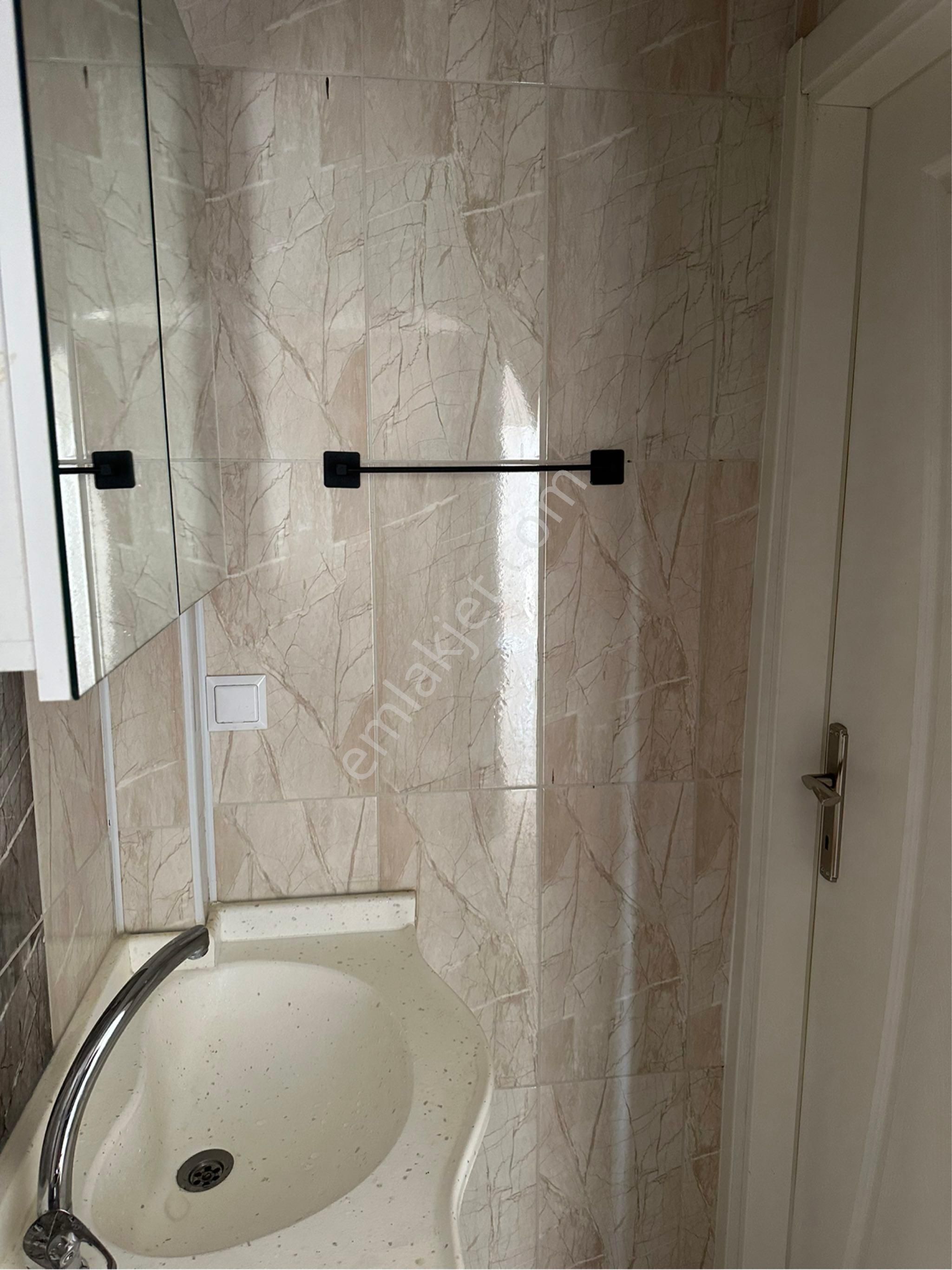 Salih Emlaktan Parsanda Kelebeklerlere Yakın Kiralık 3+1 Daire - Görsel 17