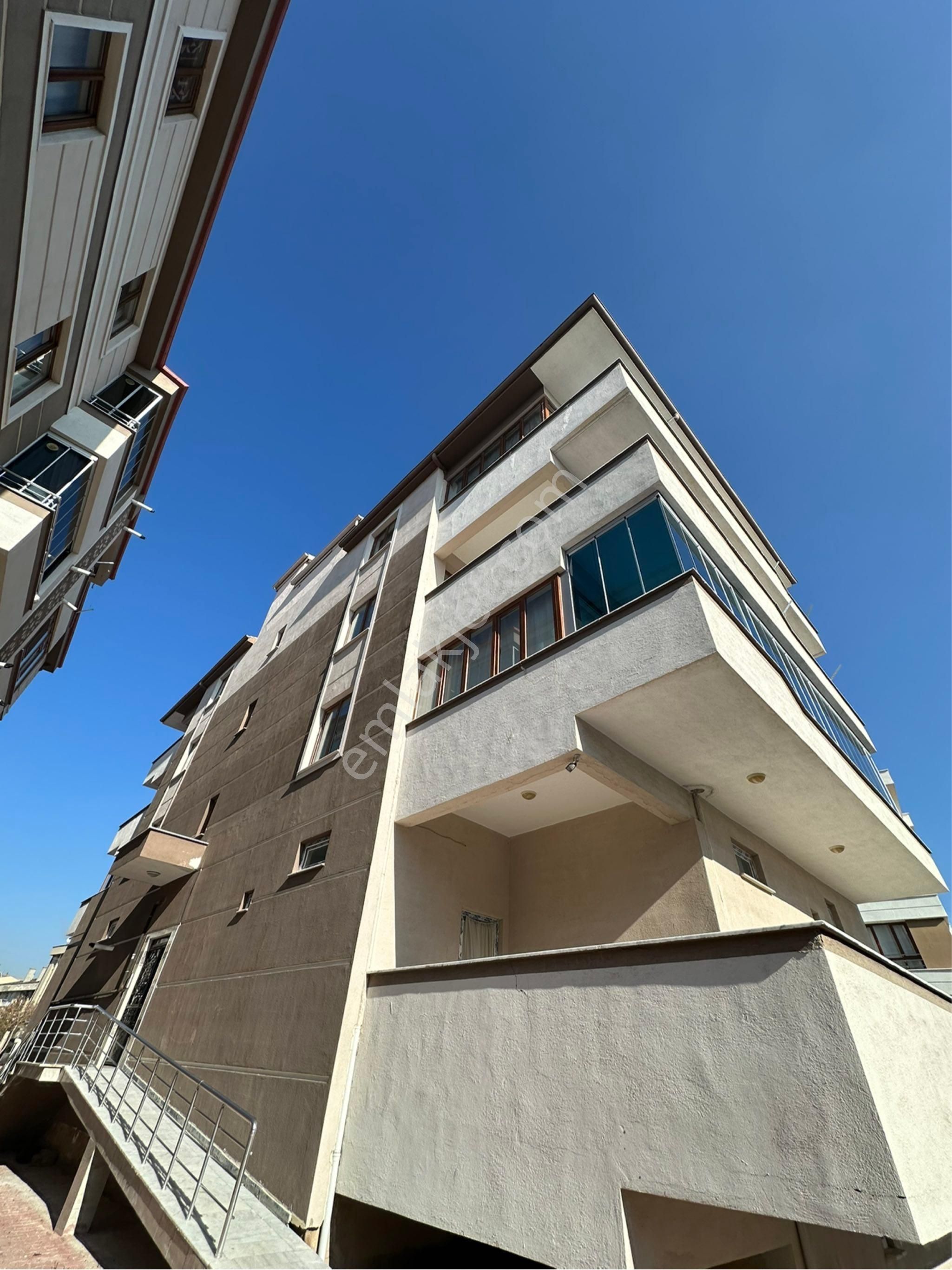 Salih Emlaktan Parsanda Kelebeklerlere Yakın Kiralık 3+1 Daire - Görsel 31