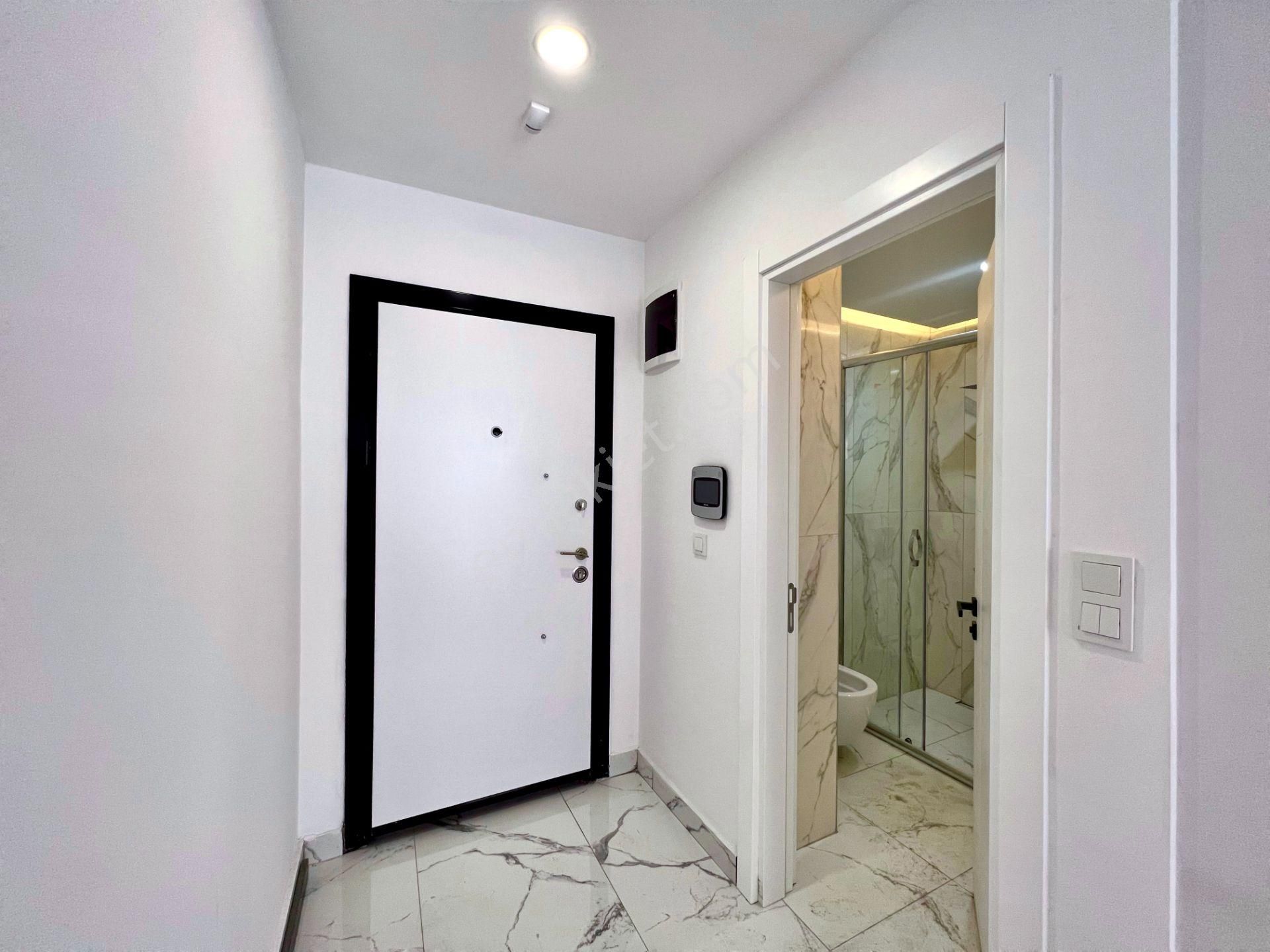 Alanya Merkezde Kleopatra Plajına Yakın Eşyalı 1+1 Kiralık Daire - Görsel 12