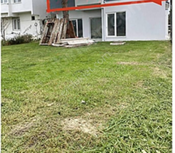 Marmaraereğlisi Yeniçiftlik Satılık Yazlık Ayhan Işık Sitesi Havuzlu Deniz Tarafı 2+1 Yazlık