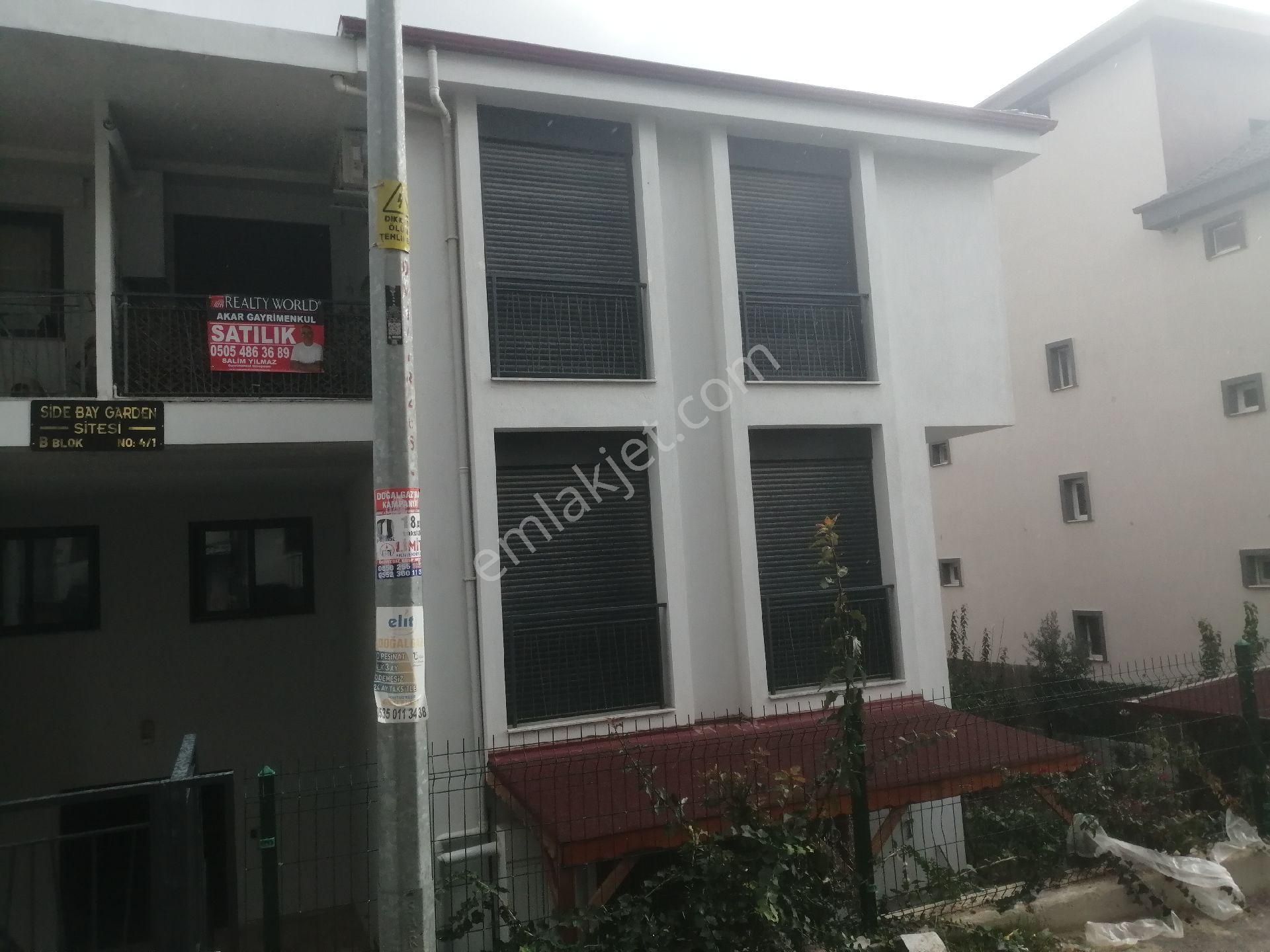 Seferihisar Camikebir Satılık Daire Rw Akardan Site İçerisinde Satılık 2+1 Daire