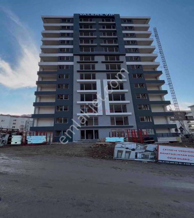 Pursaklar Saray Cumhuriyet Satılık Daire Remax Vogue'den Pursaklar Saray'da Site İçerisinde 4+1 Sıfır Loft Daire