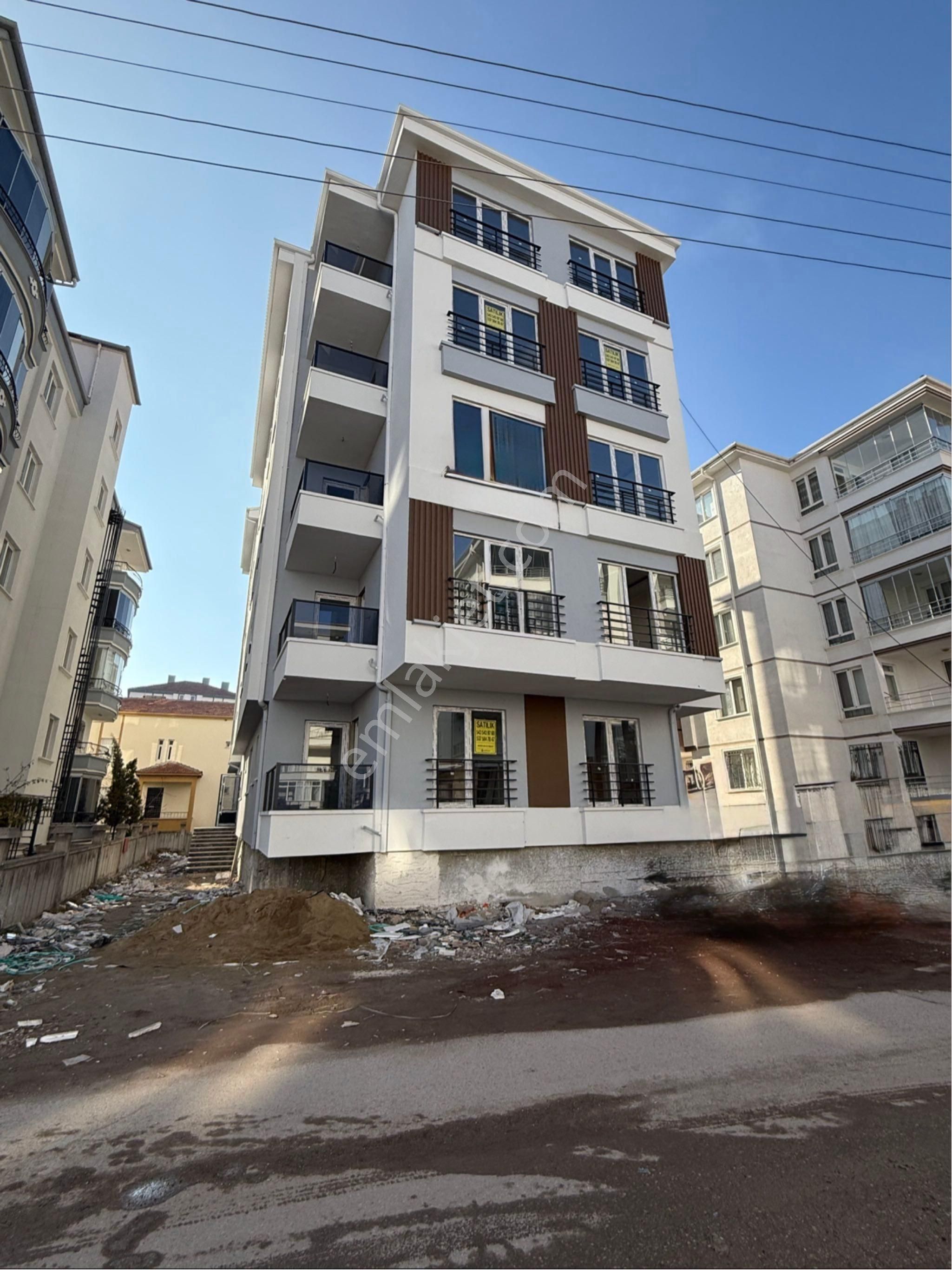 Aksaray Merkez Ereğlikapı Satılık Daire Ereğli Kapı Mahallesi Yeni İtfaiye Civarı Satılık 2+1 120 M2