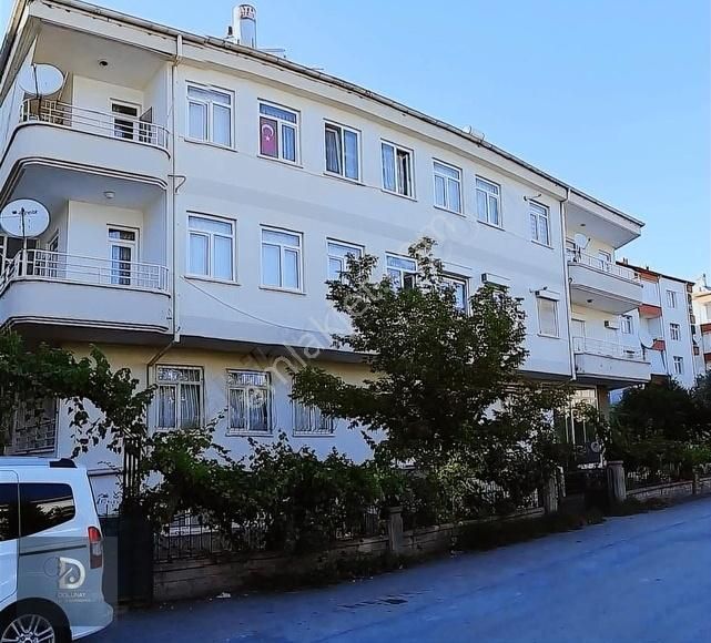 Aksaray Merkez Meydan Satılık Daire Meydan Mah.eski Osman Gazi Lisesi Civarı Satılık Daire 3+1 170m2