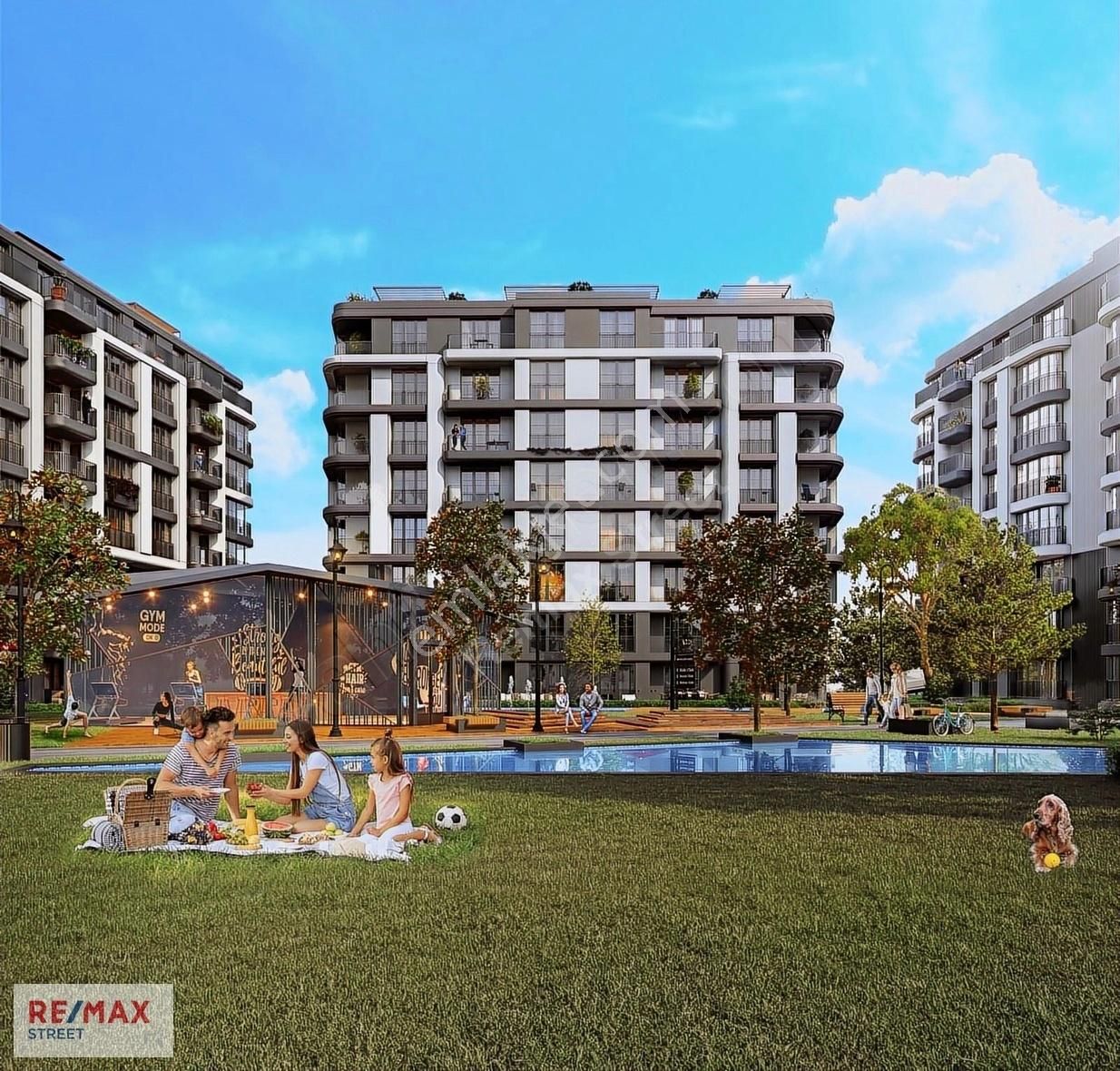 Küçükçekmece Gültepe Satılık Daire Re/max Street'den Sefaköy Sinpaş Boulevard'da 1+ 1 Çarşı Cepheli