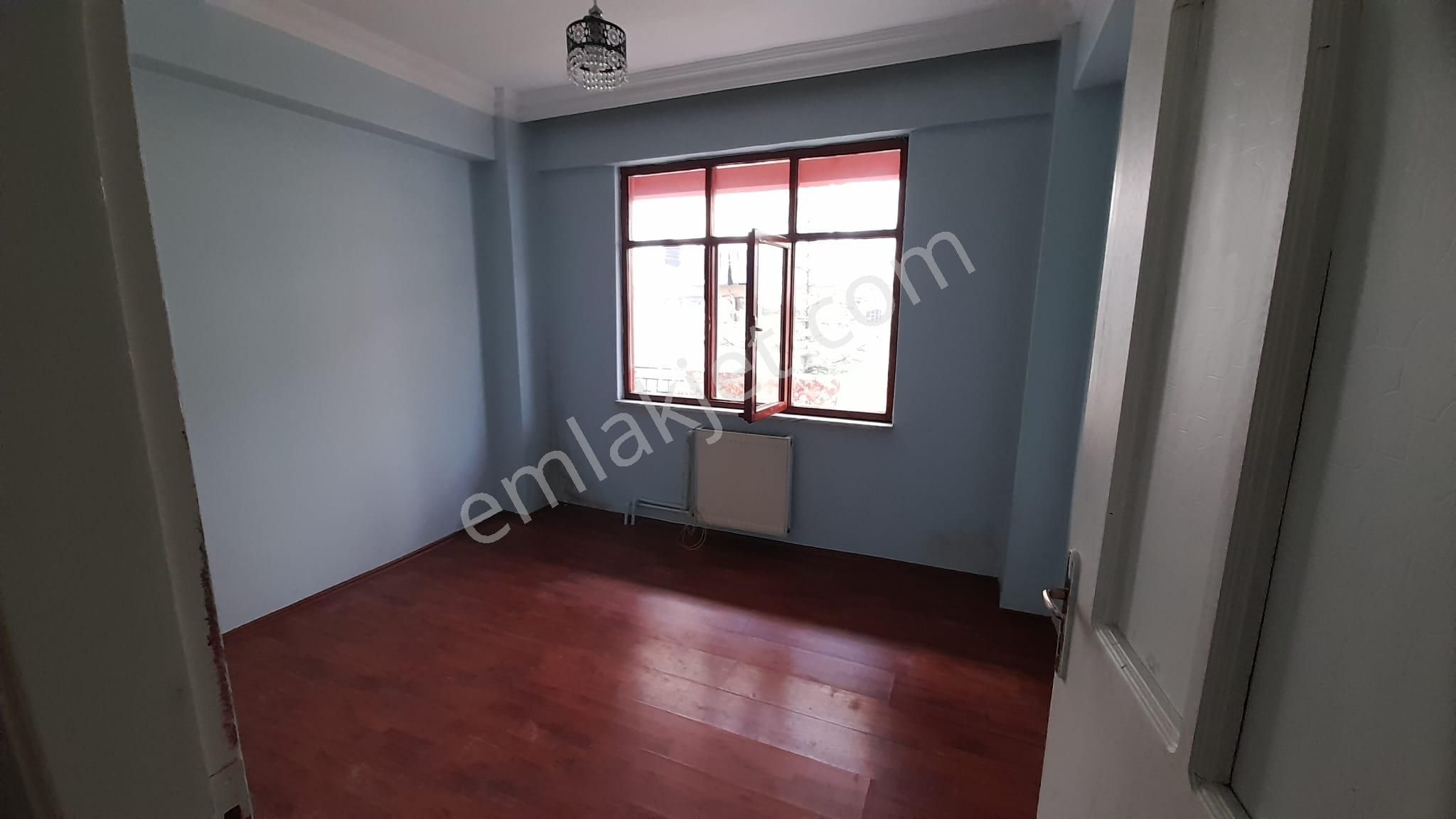 Odunpazarı Kırmızıtoprak Kiralık Daire Kırmızıtoprak Mah. Kiralık 2+1 Daire Giriş Kat Bahçe Cephe