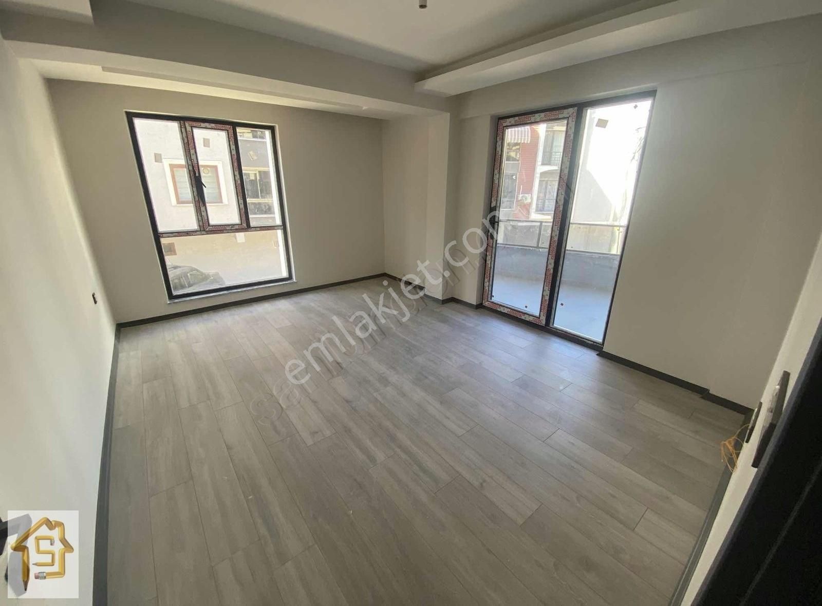 Gemlik Eşref Dinçer Satılık Daire Soylu'dan Bölge Parkı Cv. 3+1 145m2 Önü Açık Sıfır Daire