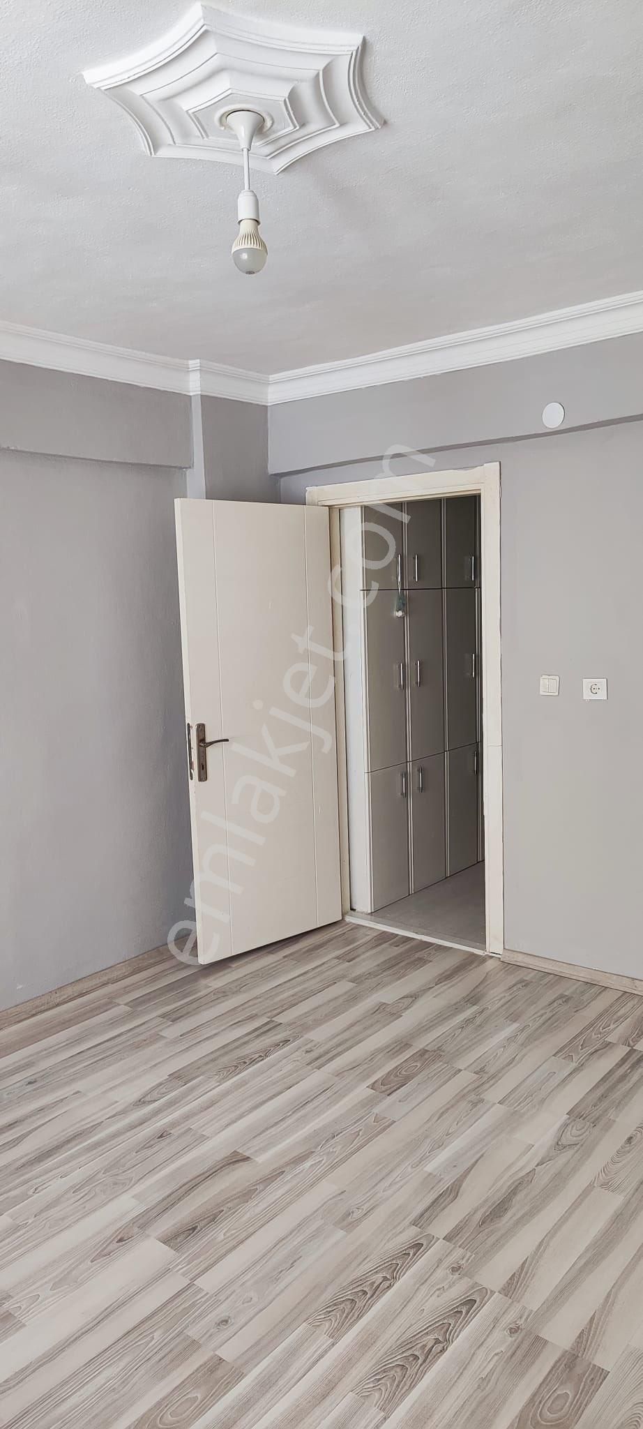 Acil..!! Araç Takasli Sahibinden Servis Güzergahı Sgk 50mt 2+1 - Görsel 25