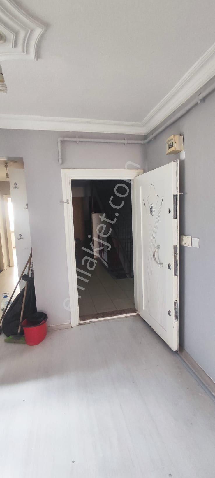 Acil..!! Araç Takasli Sahibinden Servis Güzergahı Sgk 50mt 2+1 - Görsel 8