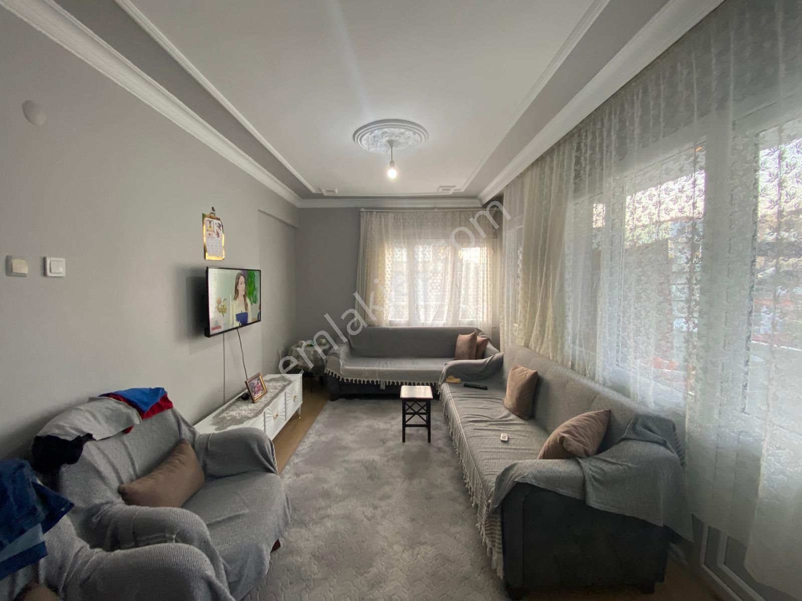 Konak Zeytinlik Satılık Daire Acill Konak Zeytinlik Mah.de 3+1 105m2 Arakat Ayrı Mutfak Bakımlı Satılık Daire