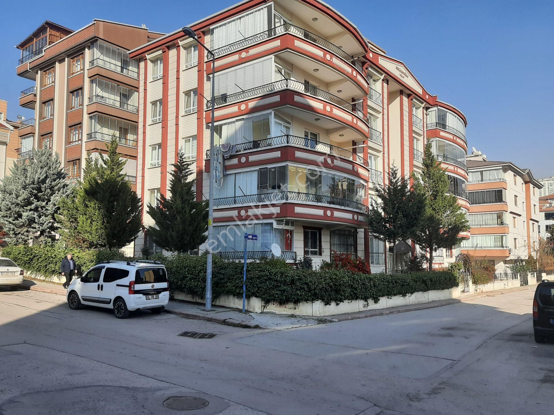 Yenimahalle Özevler Satılık Daire Satılık Daire 4+1 Y Giriş 3 Taraf Açık 2 Banyo Depo Özevler Yenimahalle Ful Yapı Yatırım Kullanım