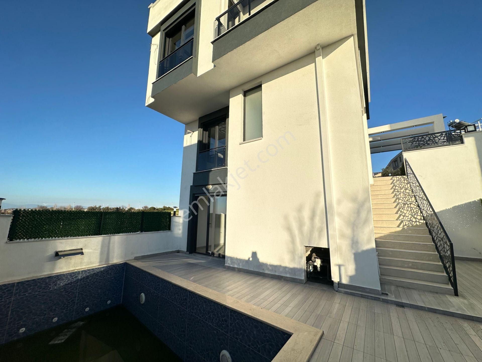 Didim Hisarda Satılık Akıllı Sistem 4+1 Havuzlu Lüx Villa - Görsel 10