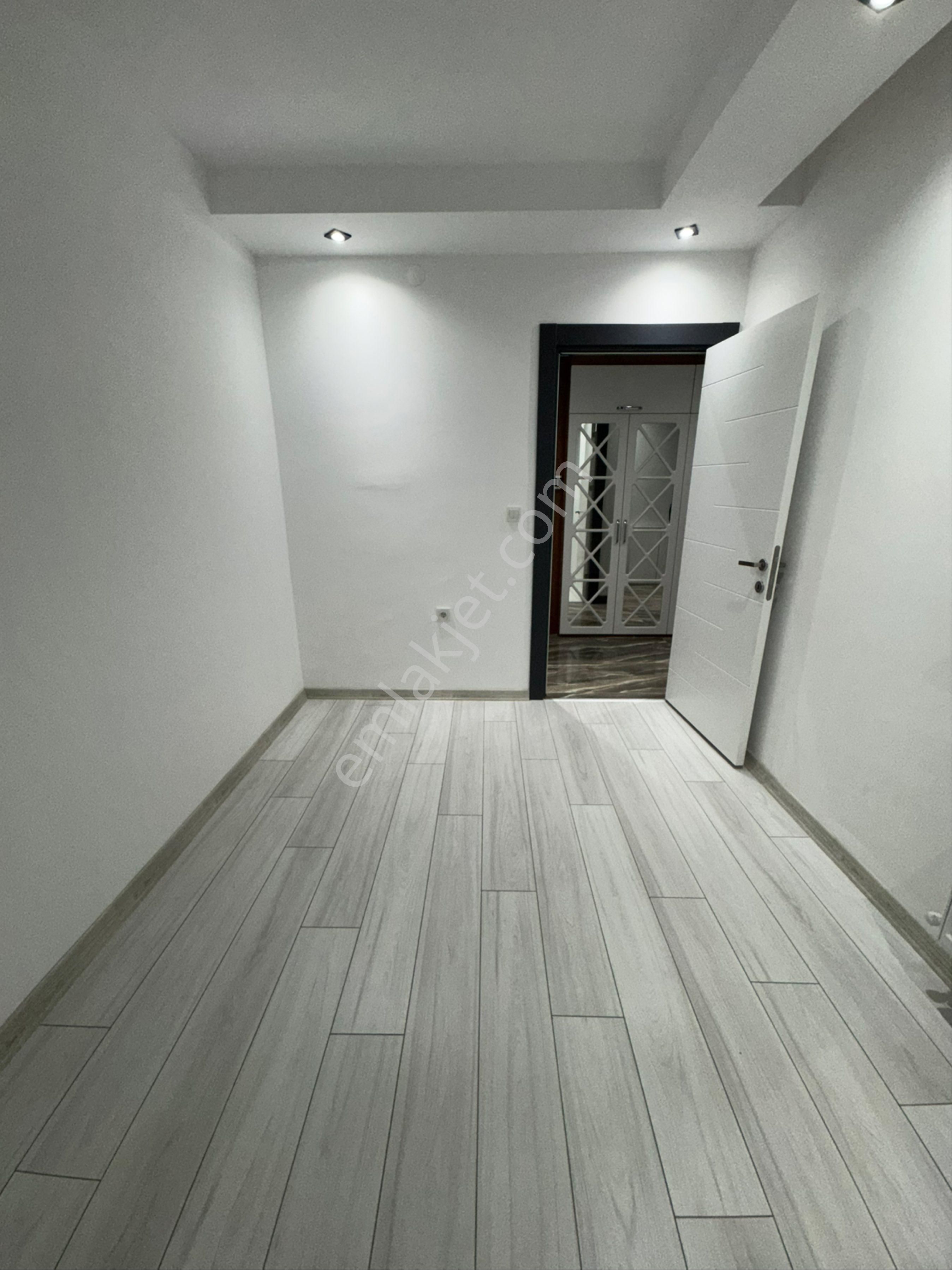 Conker İnşaat Emlak’tan Esentepe Mahallesi Ultra Lüks 3+1 Satılık Daireler - Görsel 16