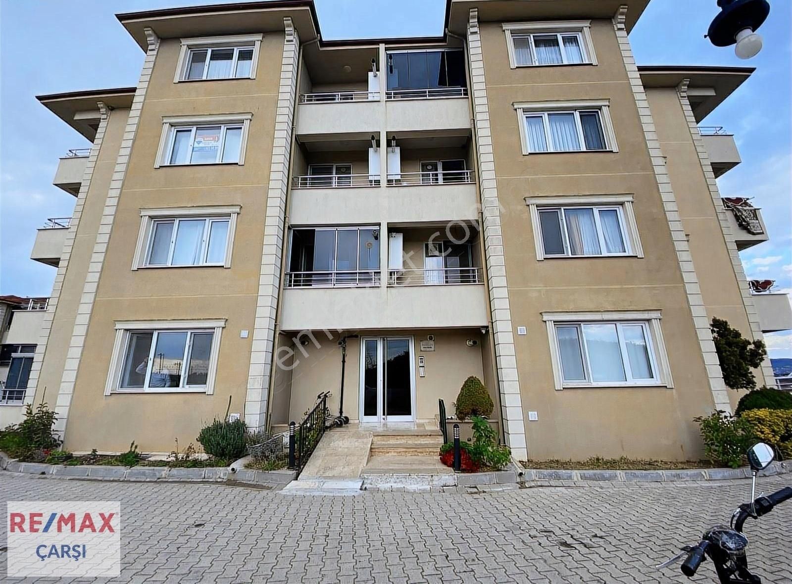 Kandıra Akdurak Satılık Daire Remax Çarşıdan Kandıra Beykonakları Sitesinde 2+1 Satılık Daire