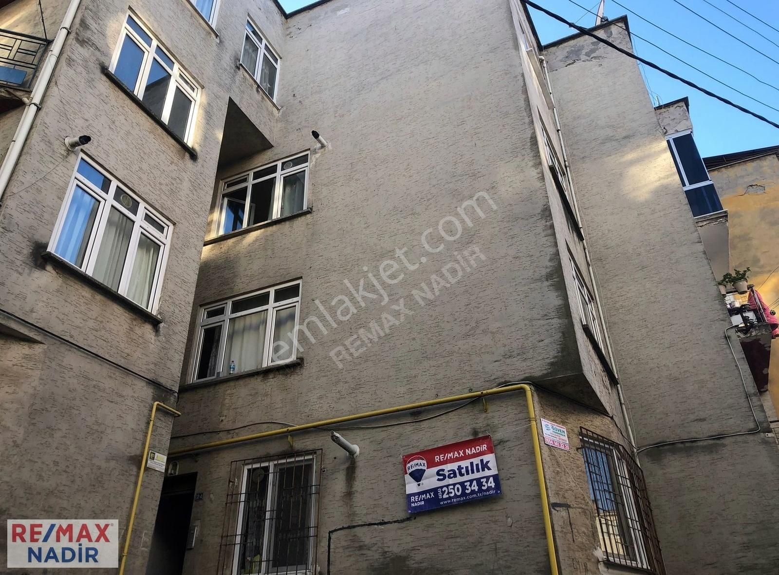 Giresun Merkez Çıtlakkale Satılık Daire Remax'ten Çıtlakkale'de 2+1 Şok Fiyata Giriş Kat Temiz Daire