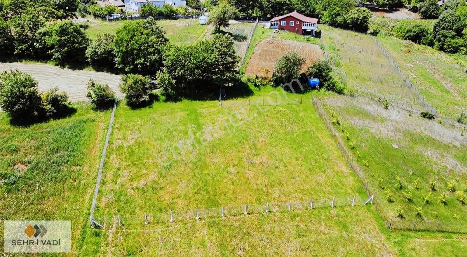 Çatalca Gümüşpınar Satılık Tarla Gümüşpınar'da Köy Merkezine Yürüme Mesafesinde 1325m2