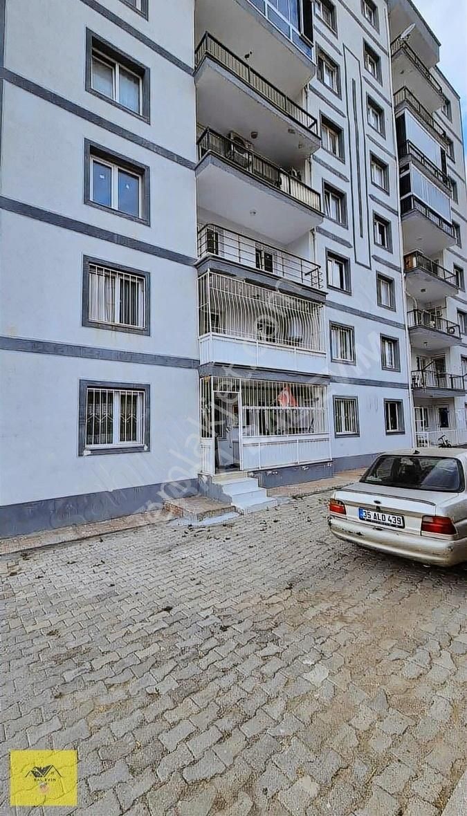 Çiğli Cumhuriyet Satılık Daire Çiğlide 3+1 Ful Tadilatlı Satılık Daire