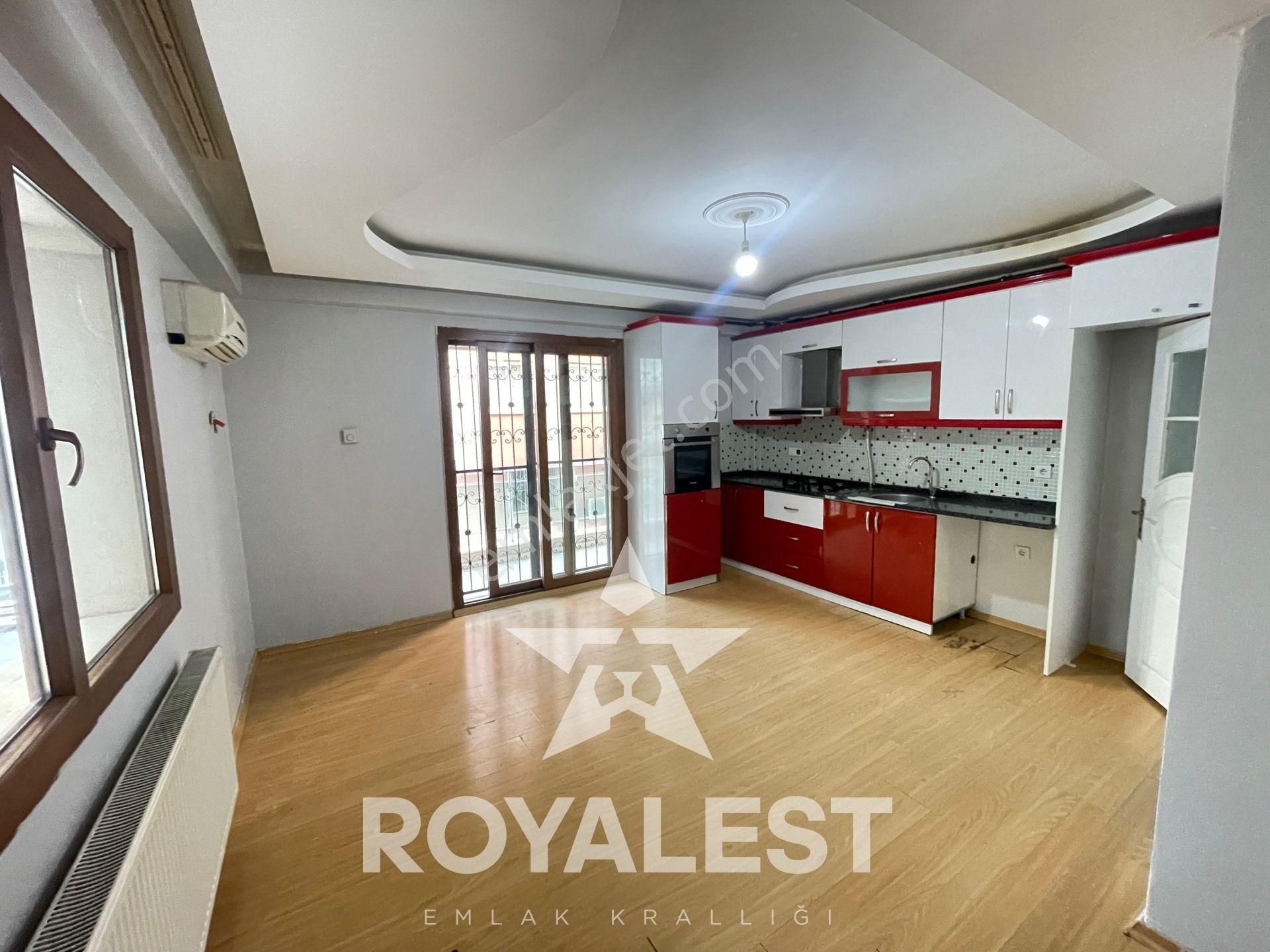 Buca Kozağaç Kiralık Daire Royalest'ten 2+1 Çevikbir Meydana Yürüme Mesafesinde Daire