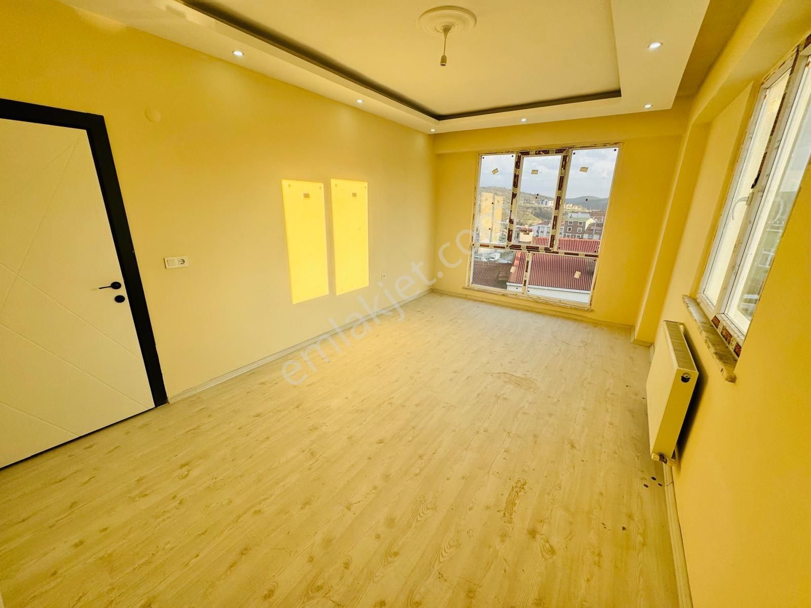 Arnavutköy Boğazköy İstiklal Satılık Daire Üç Kardeşler'den Boğazköy Mah 4+2 Sıfır 200m² Lüx Dublex Daire