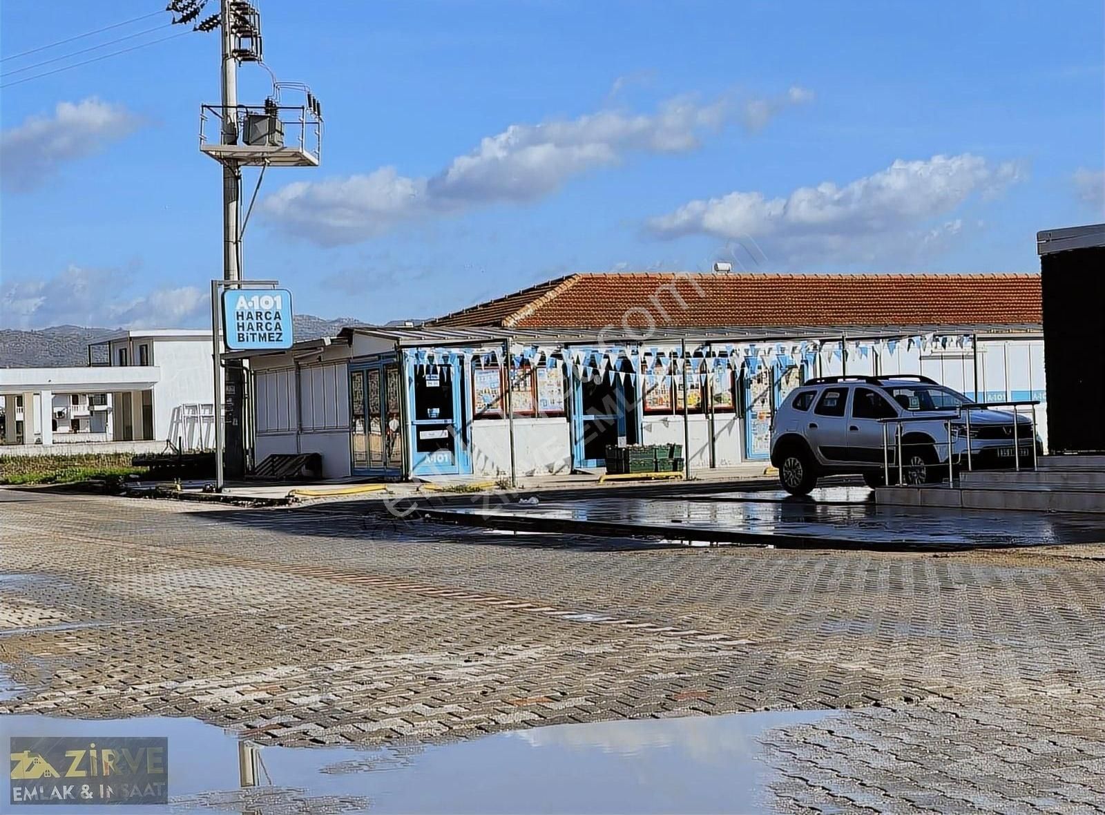 Dikili Salihler Satılık Konut İmarlı Ticari Arsa Dikili Salihleraltında Cadde Üzerinde Köşe Başı