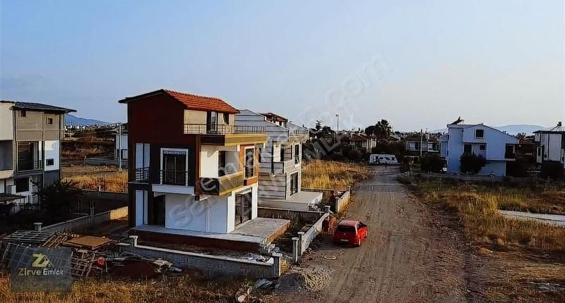 Dikili Salihler Satılık Villa Tam Müstakil Sıfır 4+1 İskanlı Villa