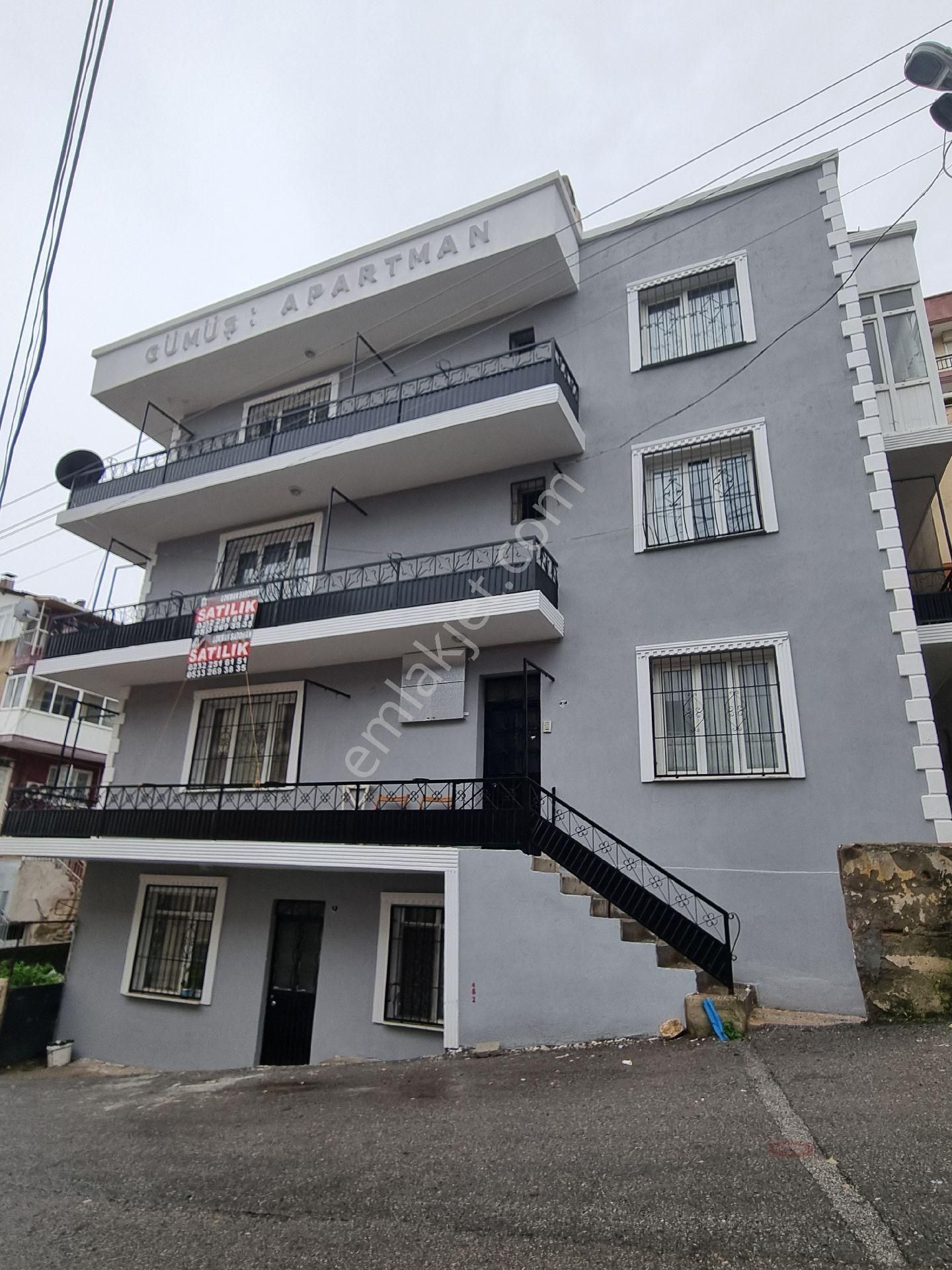 Buca Dicle Satılık Bina İzmir Buca İşçievleri Dicle Mahallesi,4 Kat İmarlı , 5 Katlı Satılık Bina