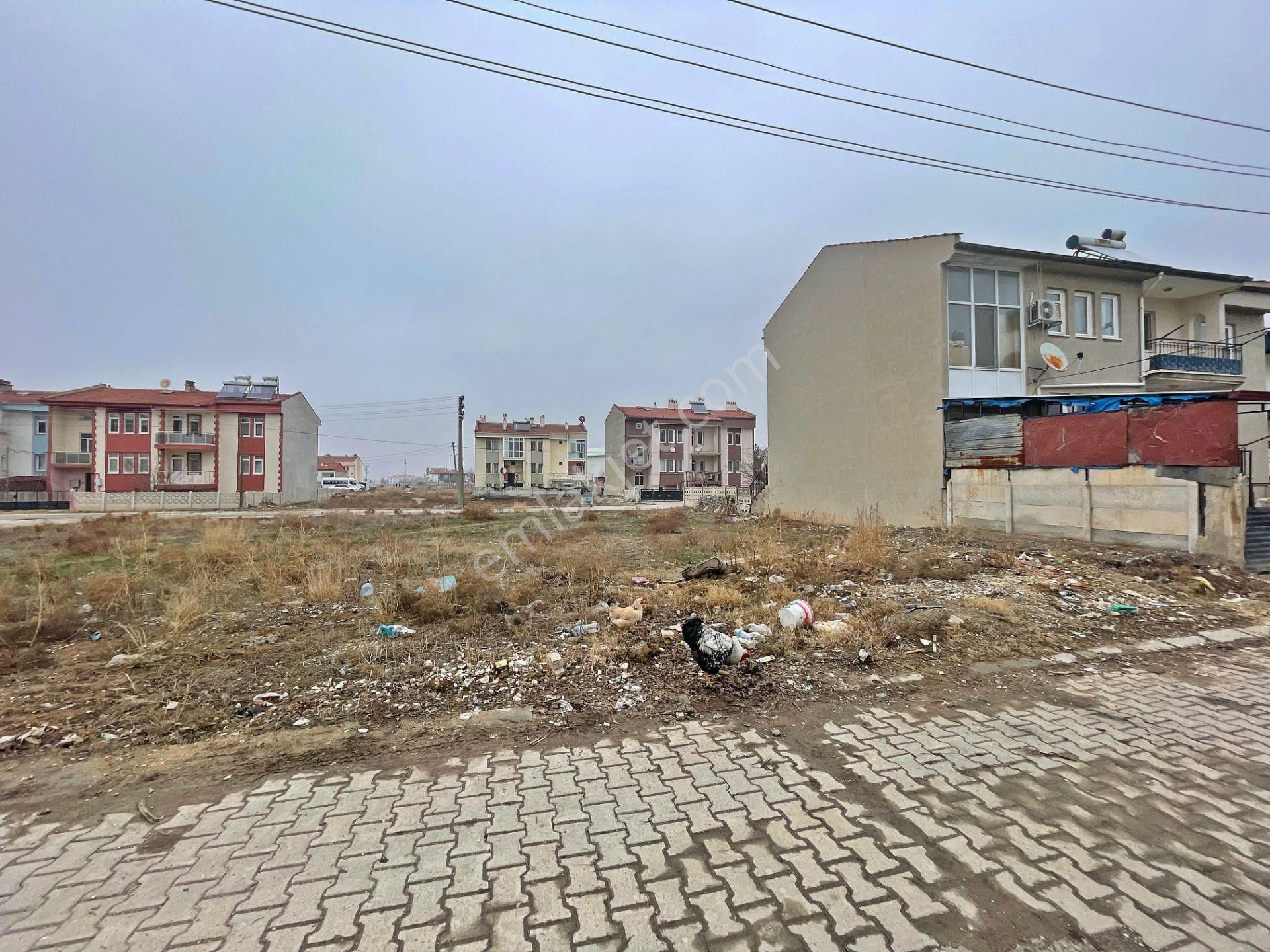 Afyonkarahisar Merkez Osman Gazi Satılık Konut İmarlı Afyon Üçok Emlaktan Osmangazi Mah Satılık 350m² Arsa