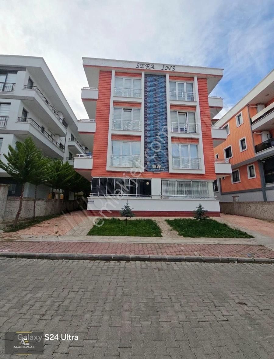 Atakum Esenevler Satılık Daire Alan Emlak; Tramvayın 1 Sokak Üz. Limitsiz Kredili, Geniş Balkon