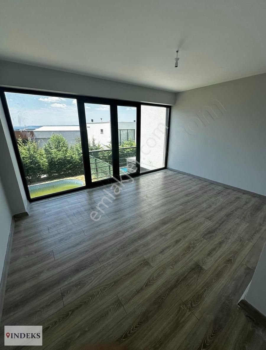 Çanakkale Merkez Güzelyalı Köyü Satılık Daire Çanakkale Güzelyalı Mandarin Terrace Ta 4+1 Boğaz Manz.villa