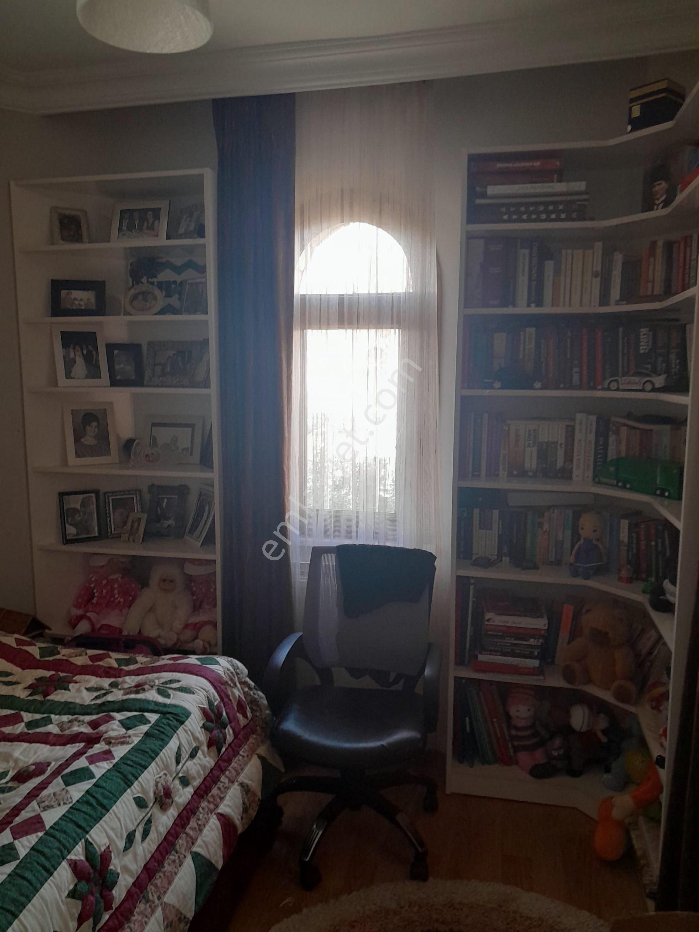 Güzelce De 400m2 Arsa İçerisinde Ful Tadilatlı 5+1 Satılık Villa - Görsel 27