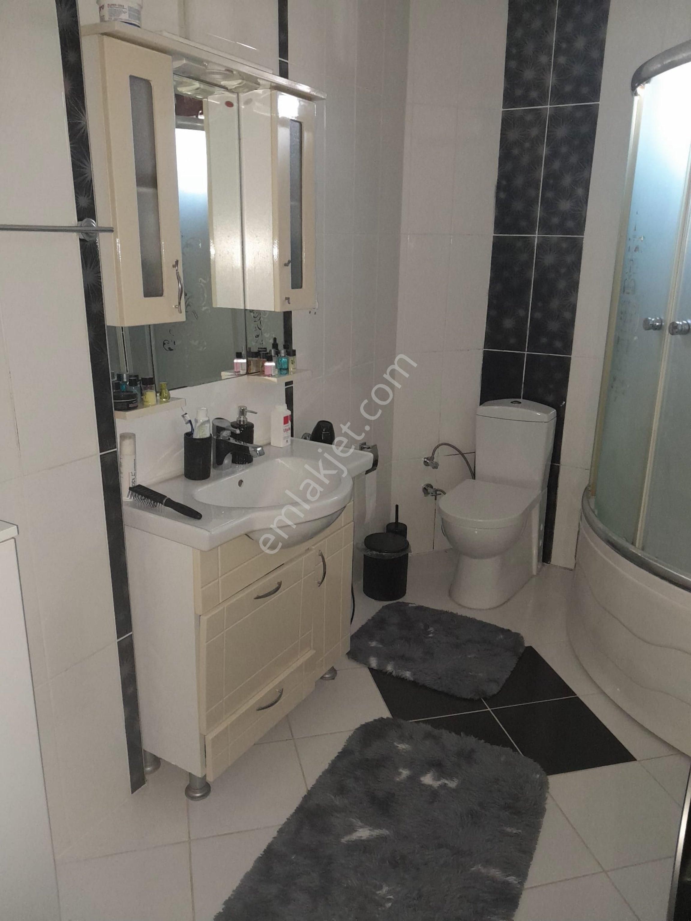 Güzelce De 400m2 Arsa İçerisinde Ful Tadilatlı 5+1 Satılık Villa - Görsel 26