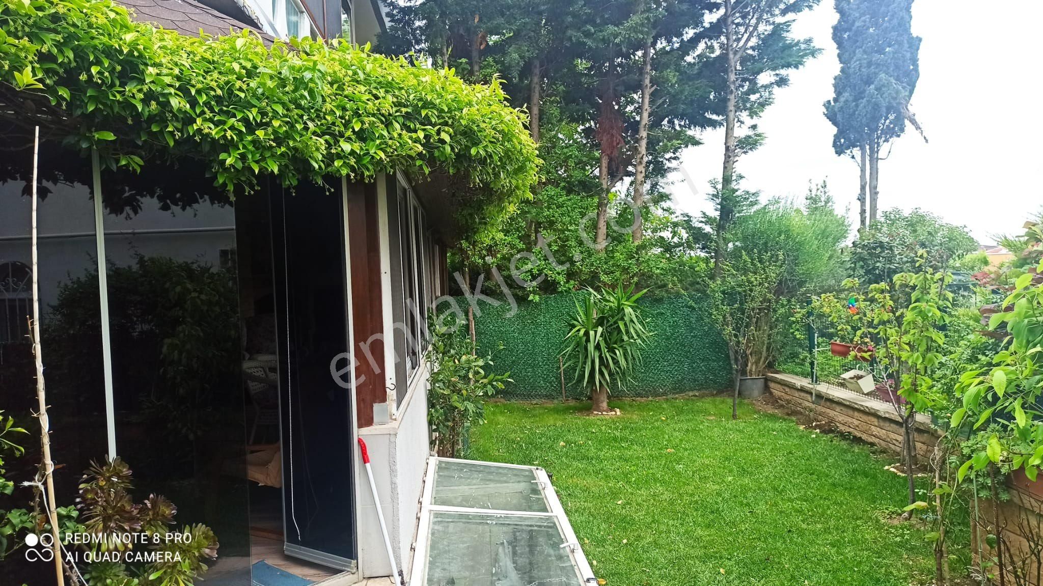 Güzelce De 400m2 Arsa İçerisinde Ful Tadilatlı 5+1 Satılık Villa - Görsel 12