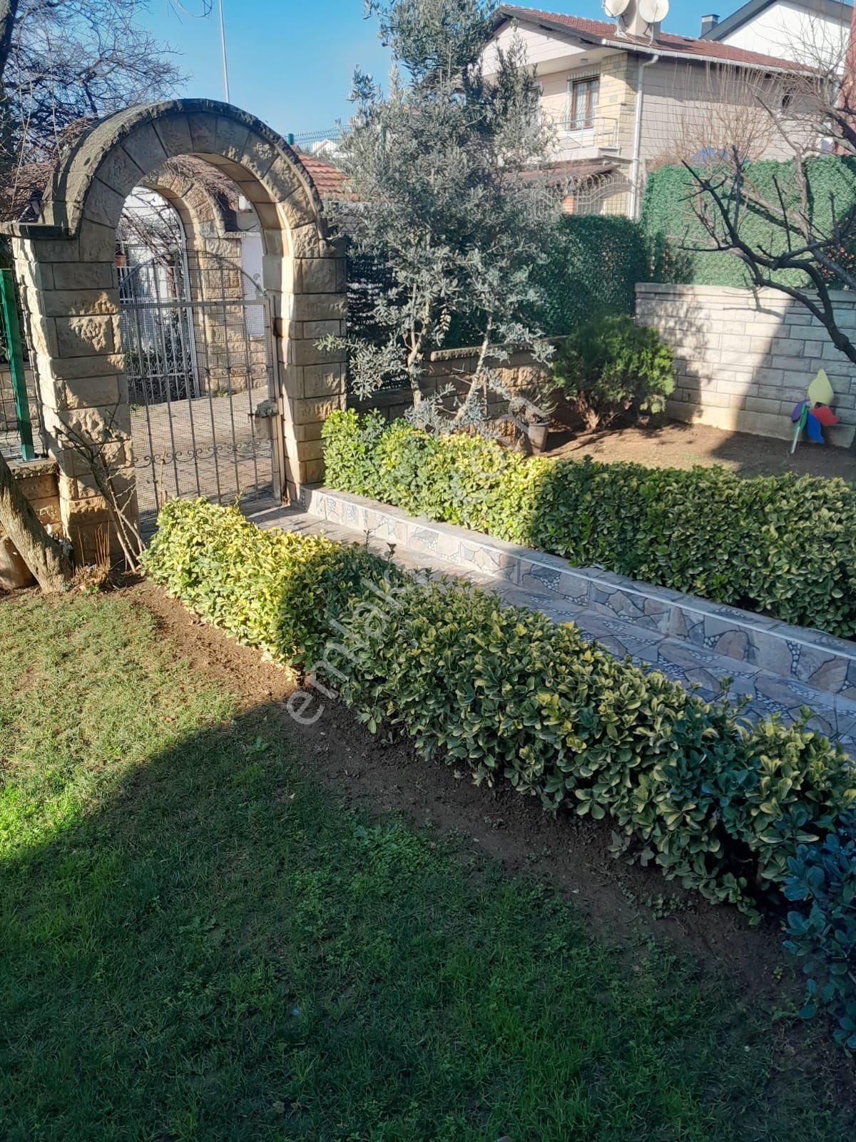 Güzelce De 400m2 Arsa İçerisinde Ful Tadilatlı 5+1 Satılık Villa - Görsel 15