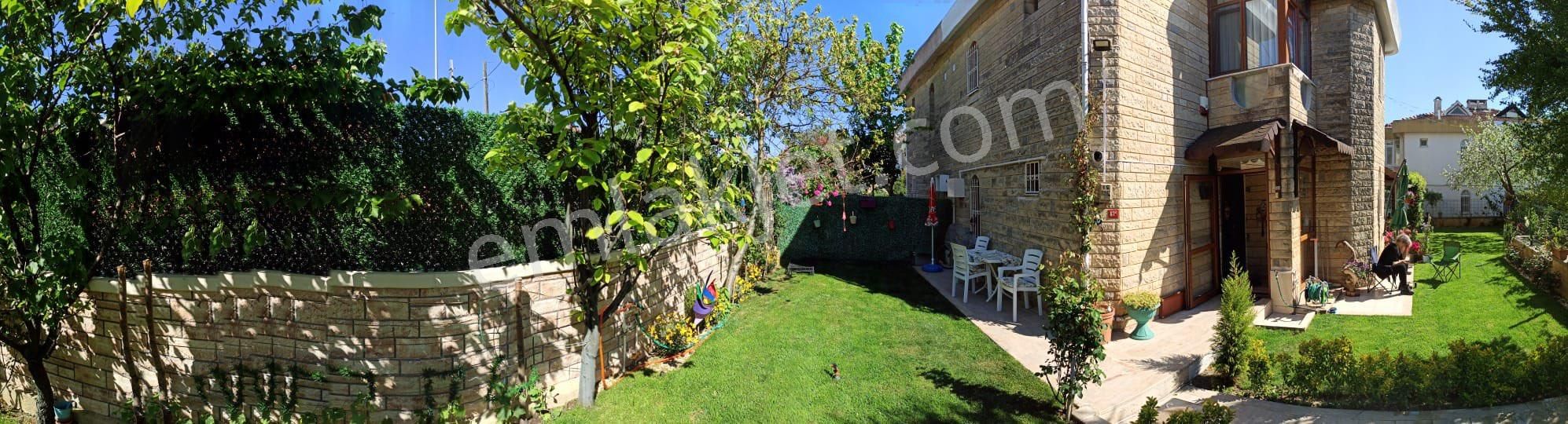 Güzelce De 400m2 Arsa İçerisinde Ful Tadilatlı 5+1 Satılık Villa - Görsel 2