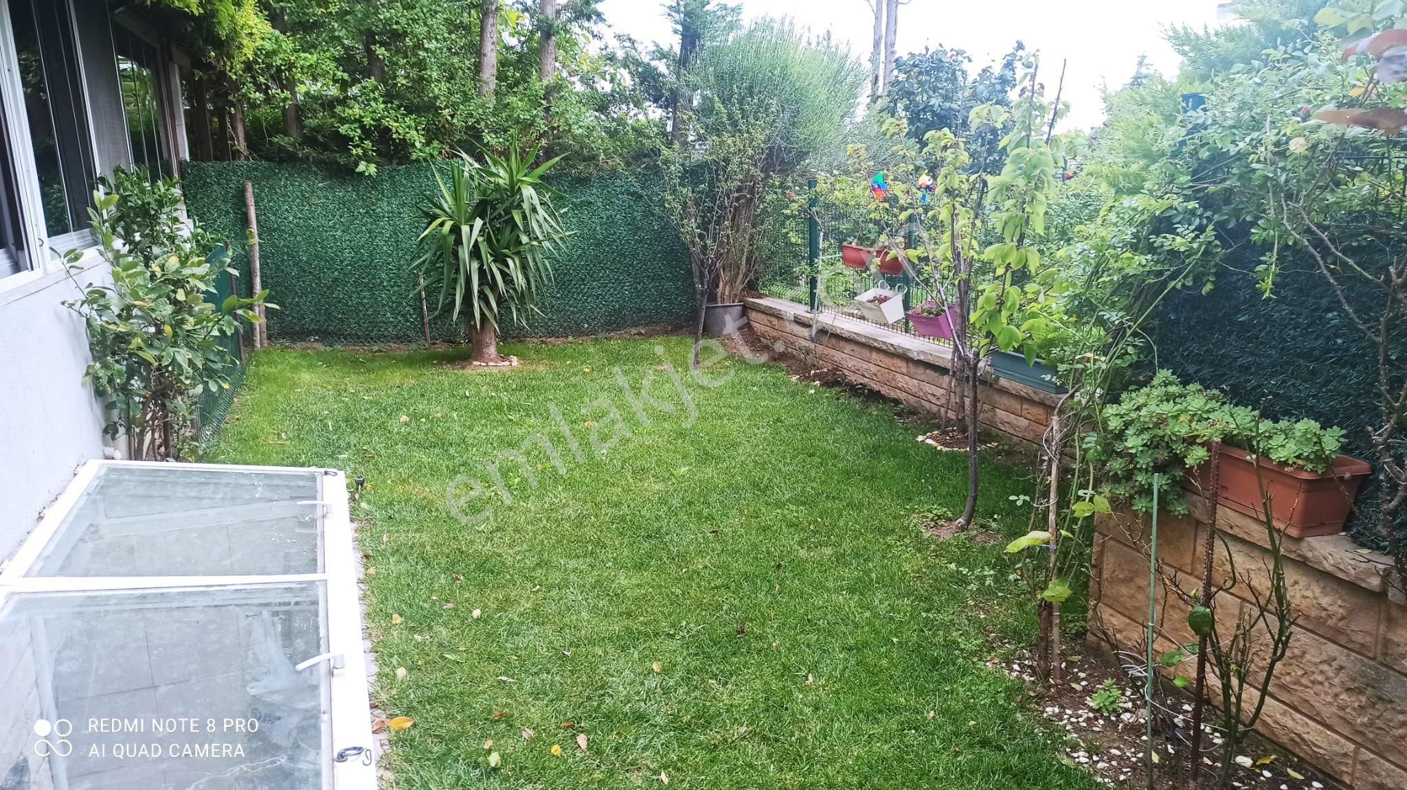 Güzelce De 400m2 Arsa İçerisinde Ful Tadilatlı 5+1 Satılık Villa - Görsel 9