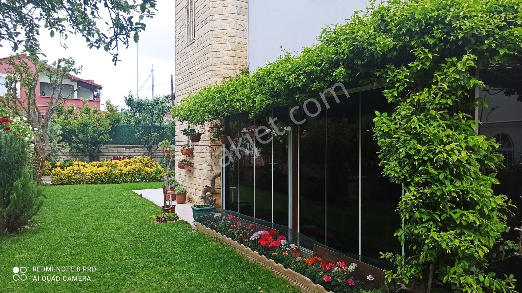 Güzelce De 400m2 Arsa İçerisinde Ful Tadilatlı 5+1 Satılık Villa - Görsel 13